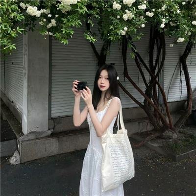 湛蓝青春海